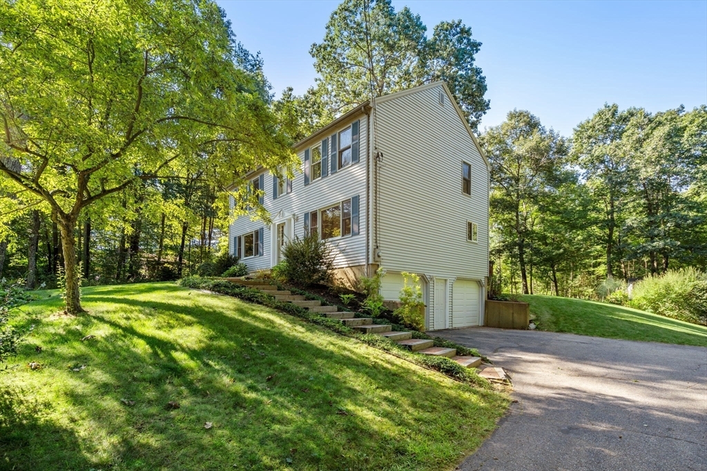 Property Photo:  102 Oakwood Drive  MA 01515 