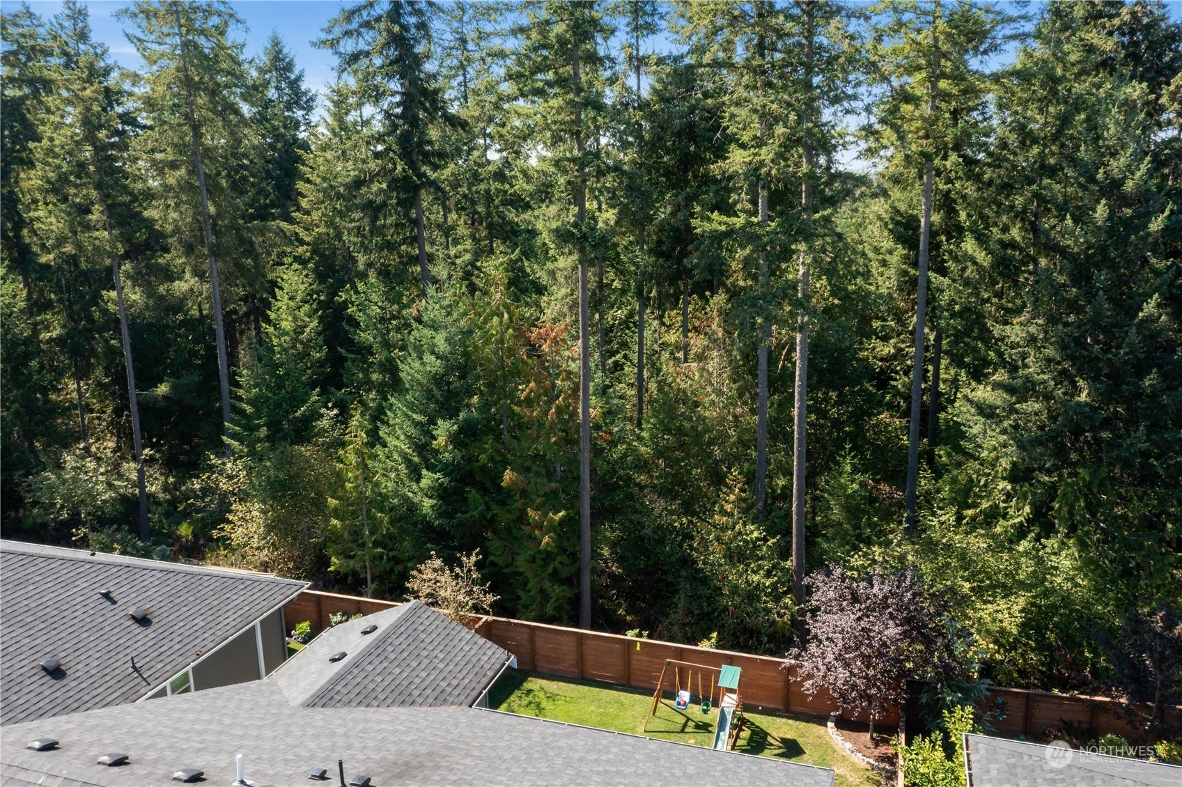 Property Photo:  13118 176th Avenue East  WA 98391 