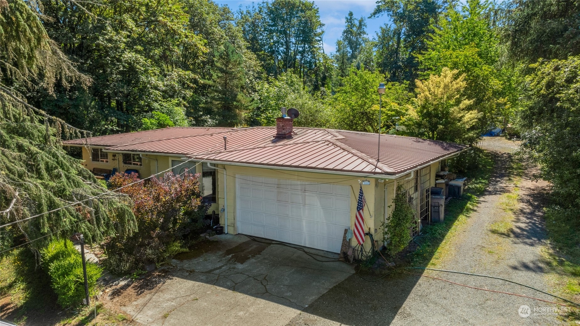 Property Photo:  9608 NE  60th Street NE  WA 98258 