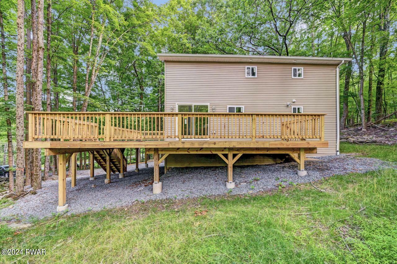 Property Photo:  117 Sheridan Road  PA 18428 