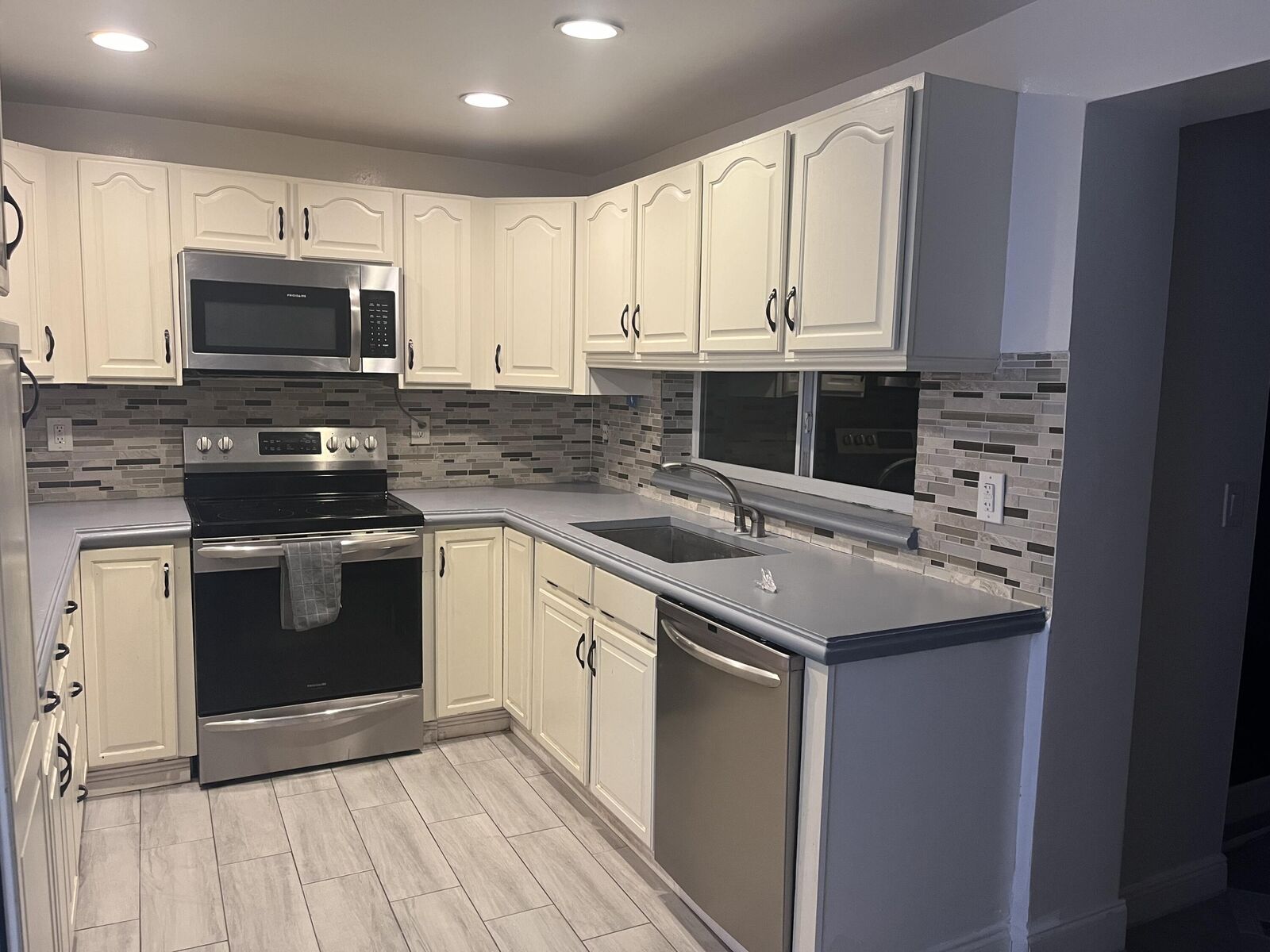 Property Photo: 5714 Greene Street FL 33021