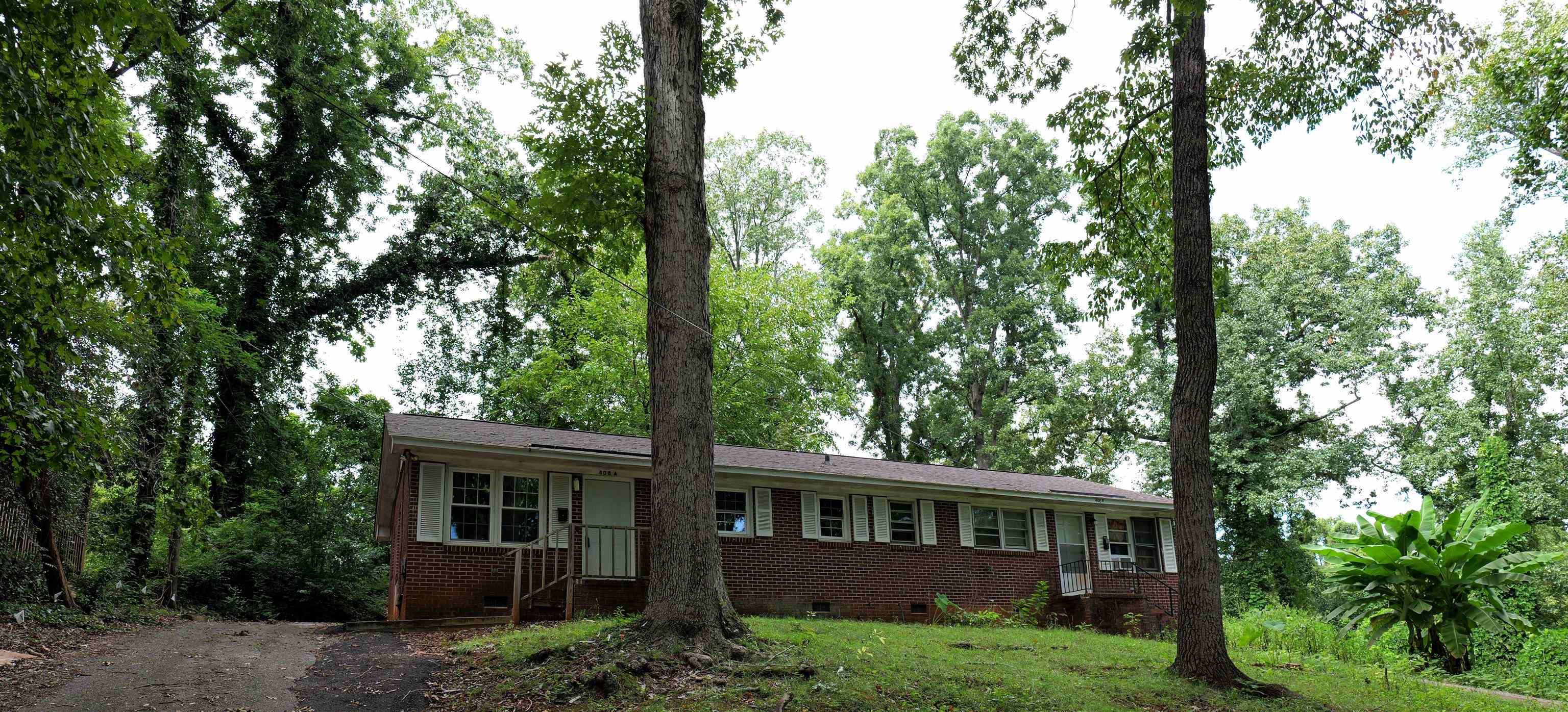 Property Photo:  408 Yardley Court  SC 29306 