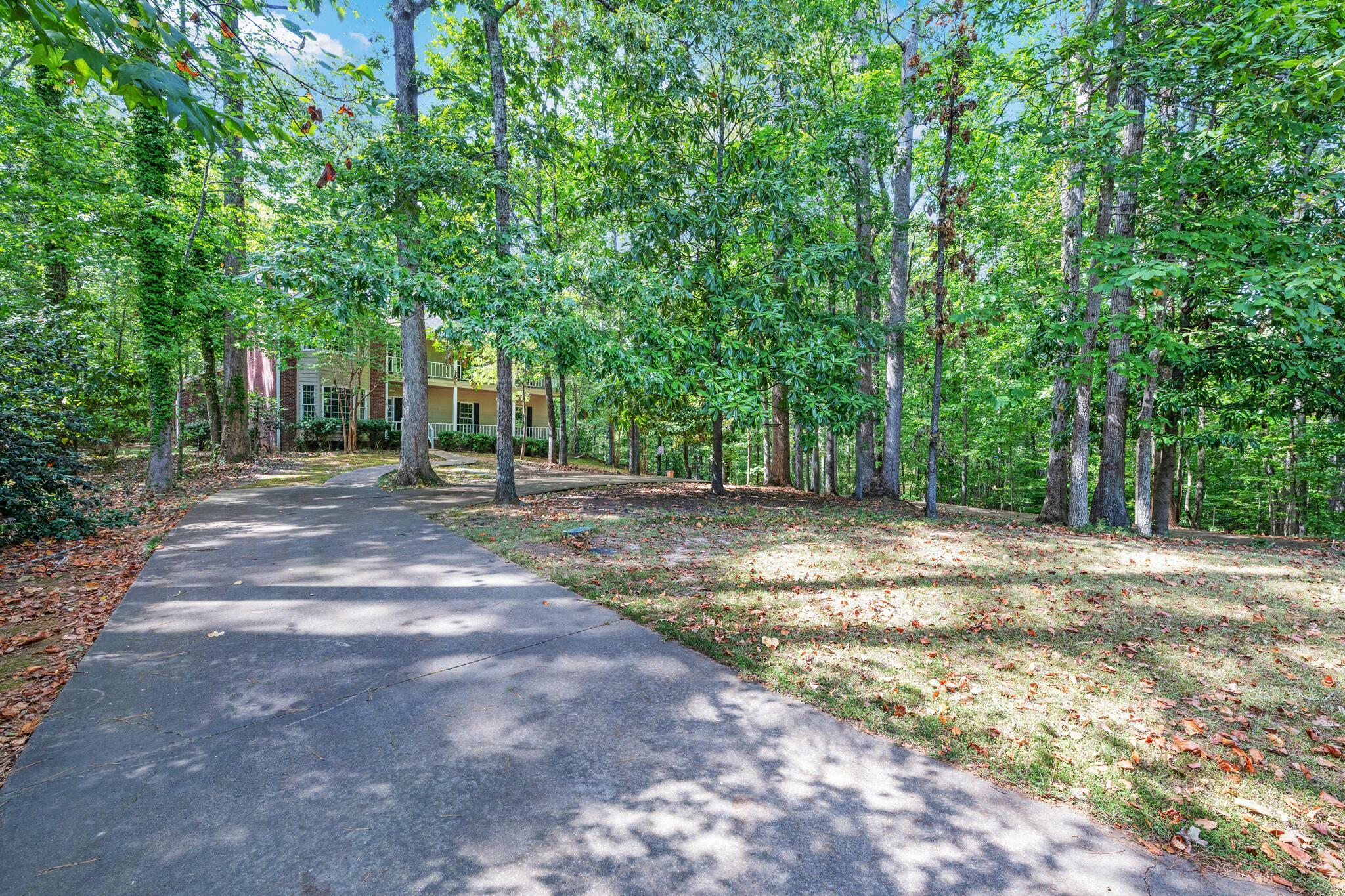 Property Photo:  2600 Old Wood Cir  AL 35504 