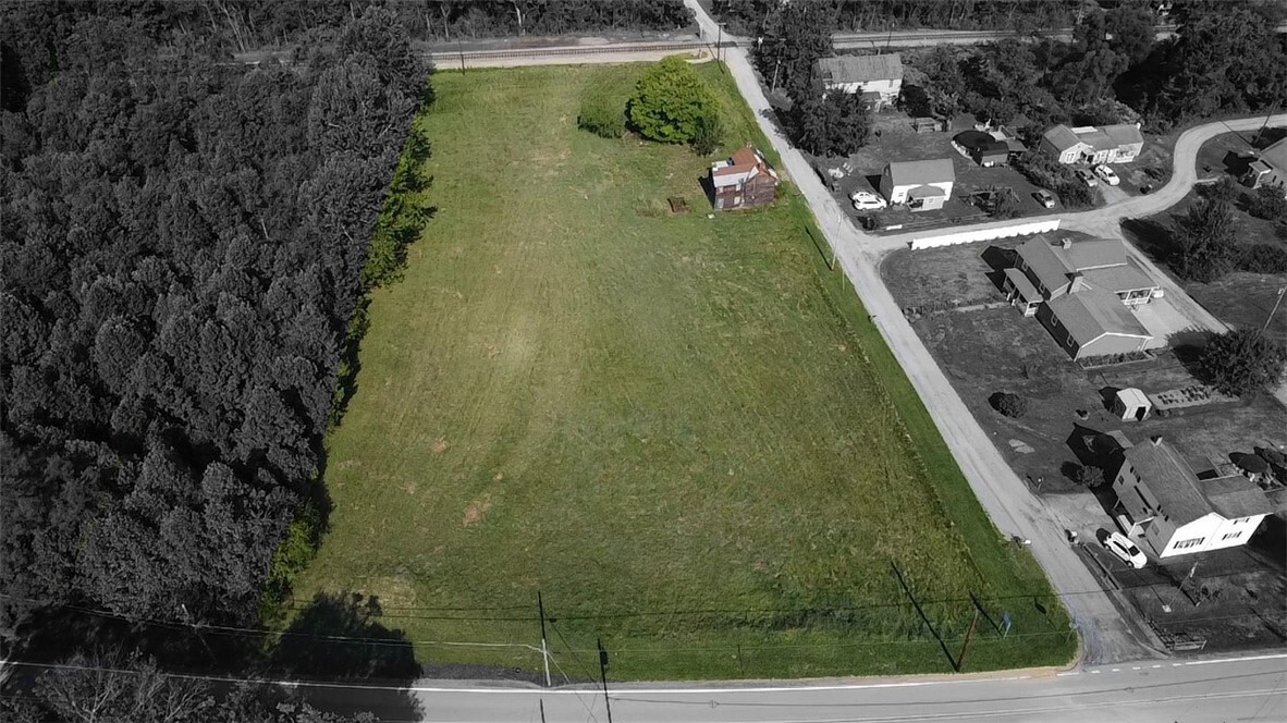 Property Photo: 113 Dupont Village Rd PA 15401