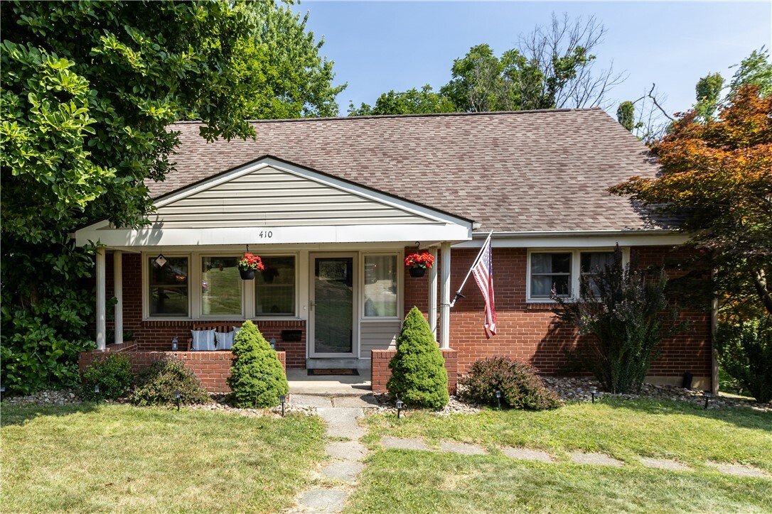 410 Fox Dr  Pittsburgh PA 15237 photo