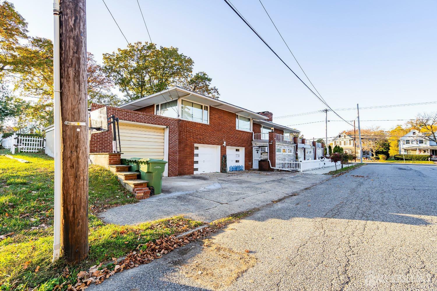 Property Photo:  1 Ridge Avenue  NJ 08872 