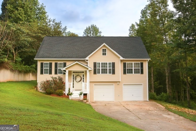 Property Photo: 304 Greentree Trail GA 30179