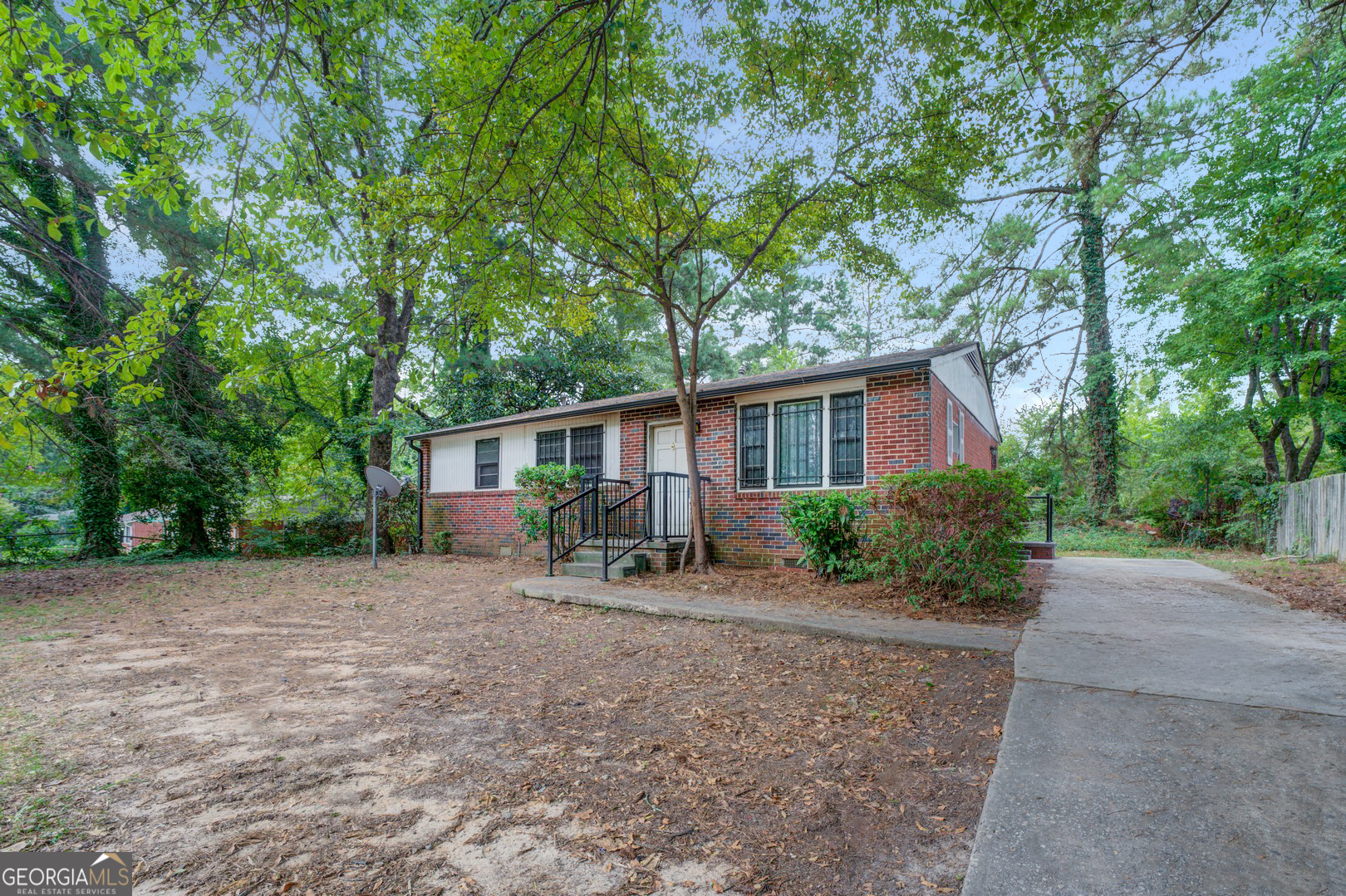 Property Photo:  367 Macedonia Road SE  GA 30354 