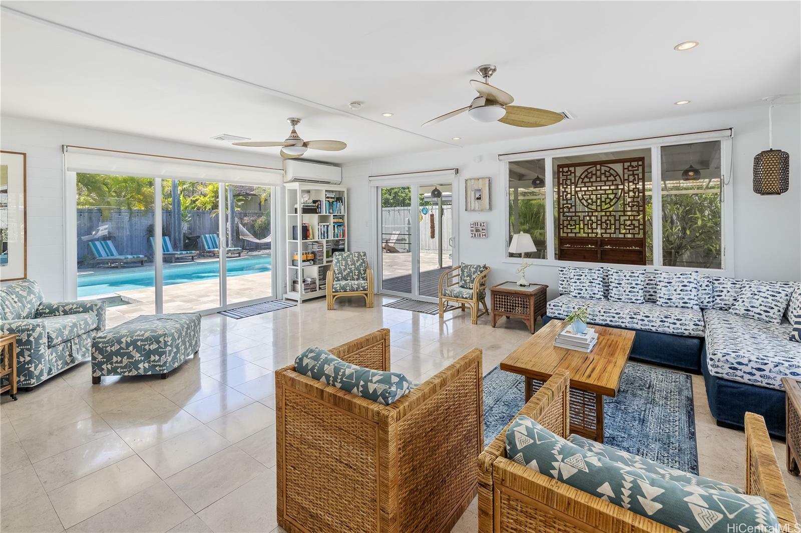 Property Photo:  163 Hauoli Street  HI 96734 