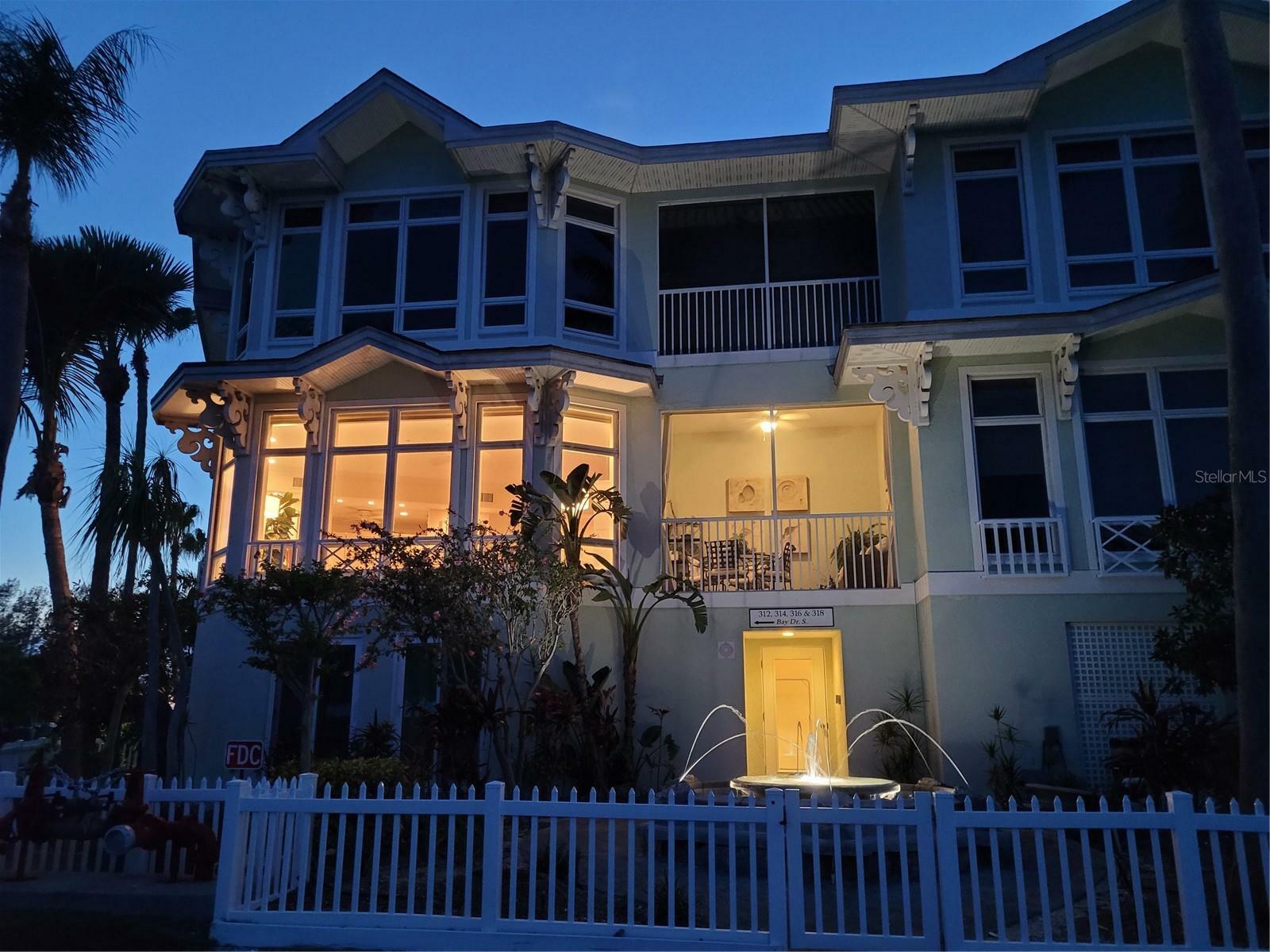 Property Photo:  312 Bay Drive S 4  FL 34217 