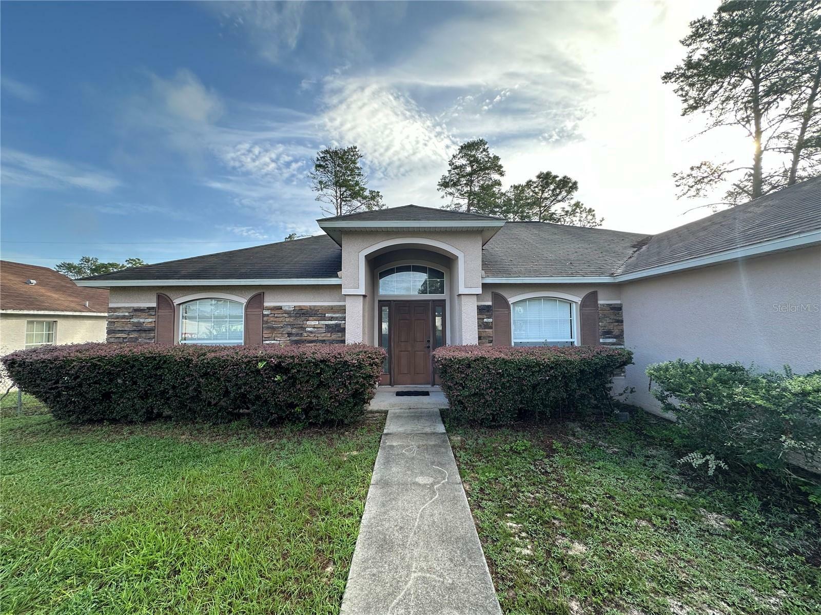 Property Photo:  5249 SW 162nd Place Road  FL 34473 