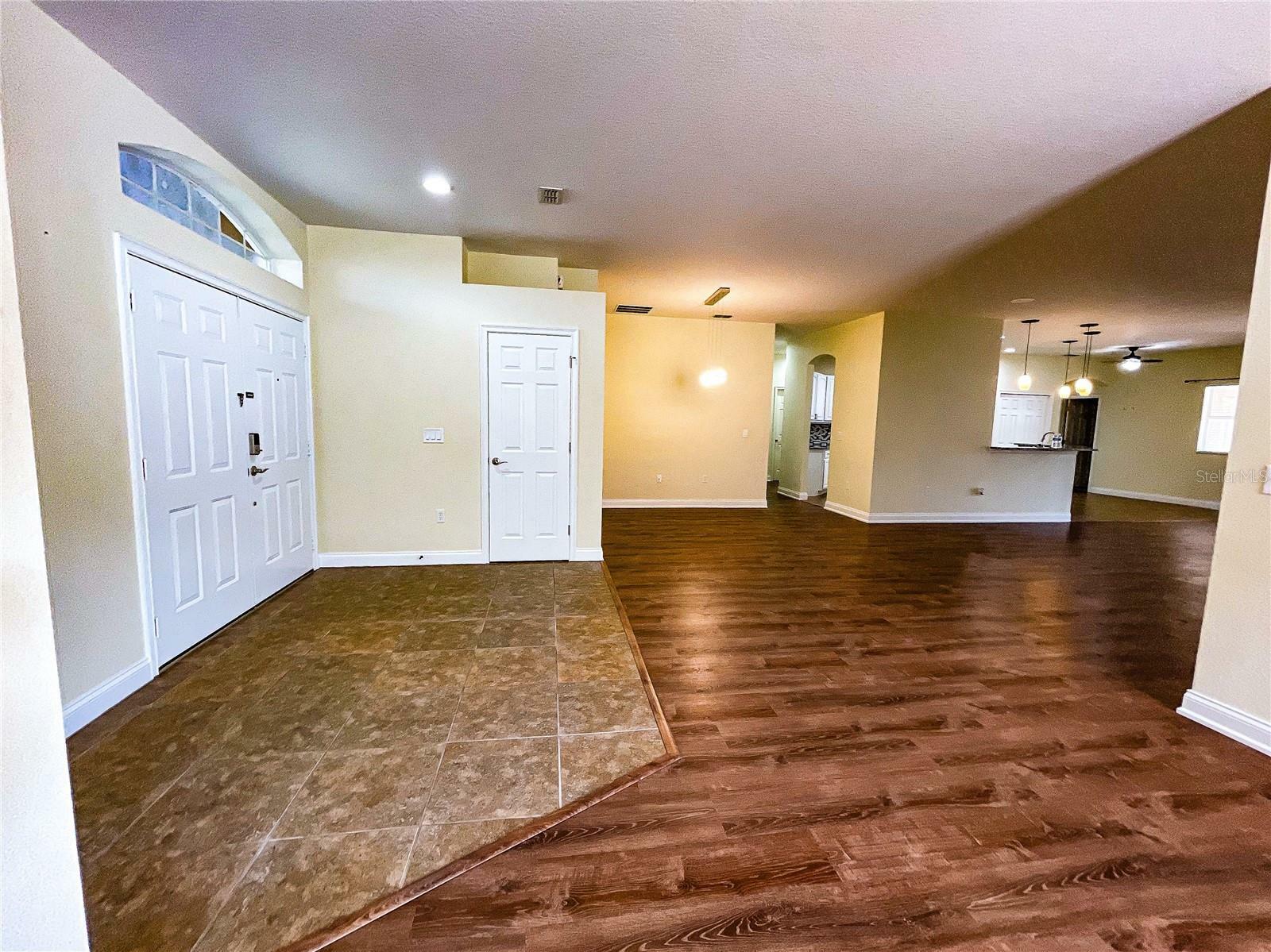 Property Photo: 3339 Oak Grove Cove FL 33812