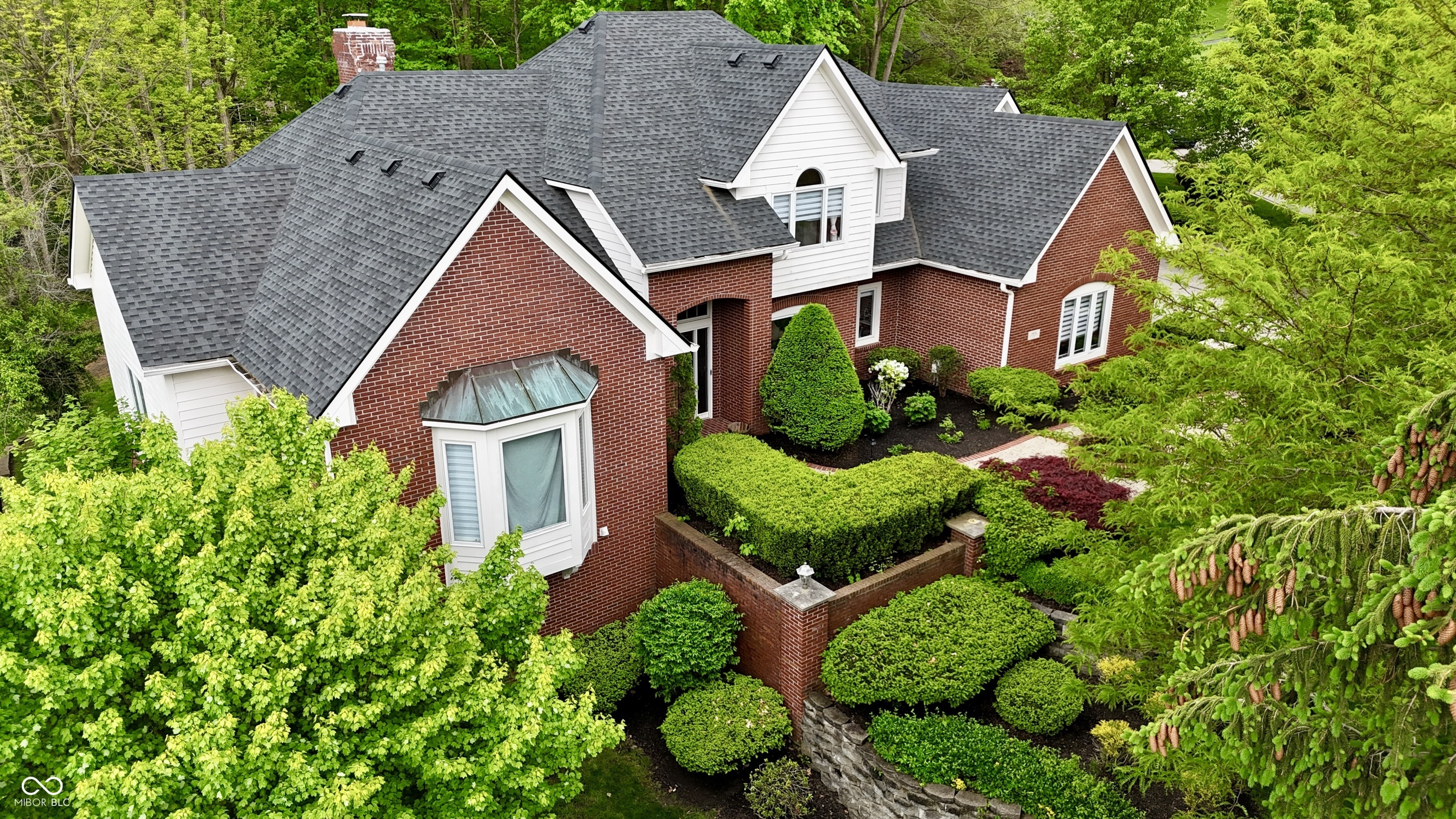 Property Photo: 2838 Silverwood Lane IN 46143