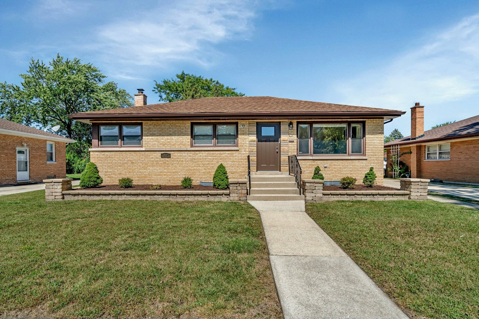 Property Photo: 912 E 167th Place IL 60473
