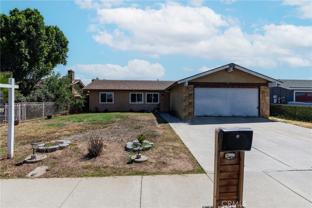 Property Photo: 14358 Houston Drive CA 92553