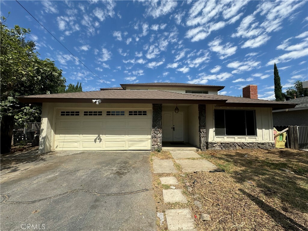 Property Photo:  19615 Leadwell Street  CA 91335 