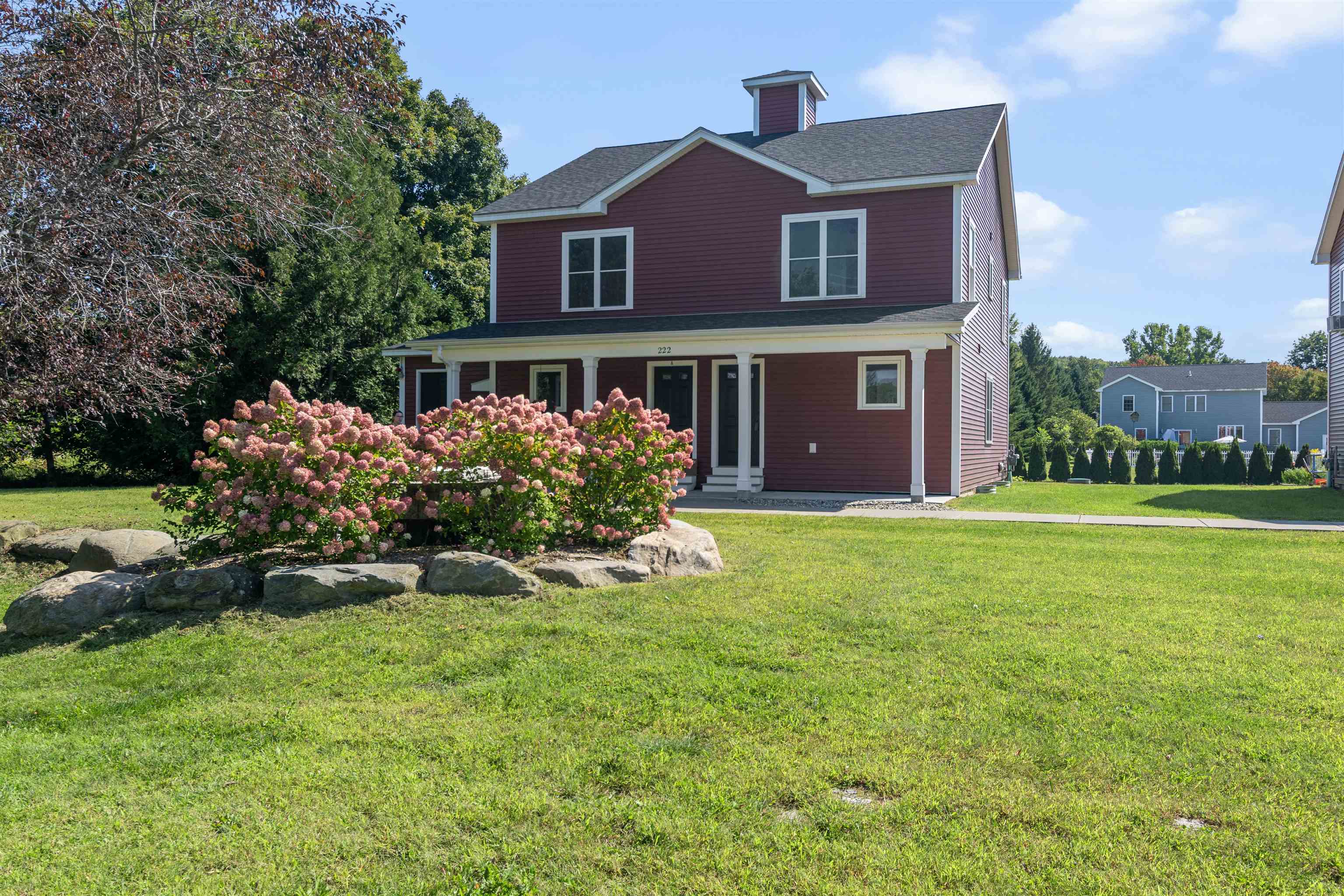 Property Photo:  220 Vt Route 15  VT 05465 