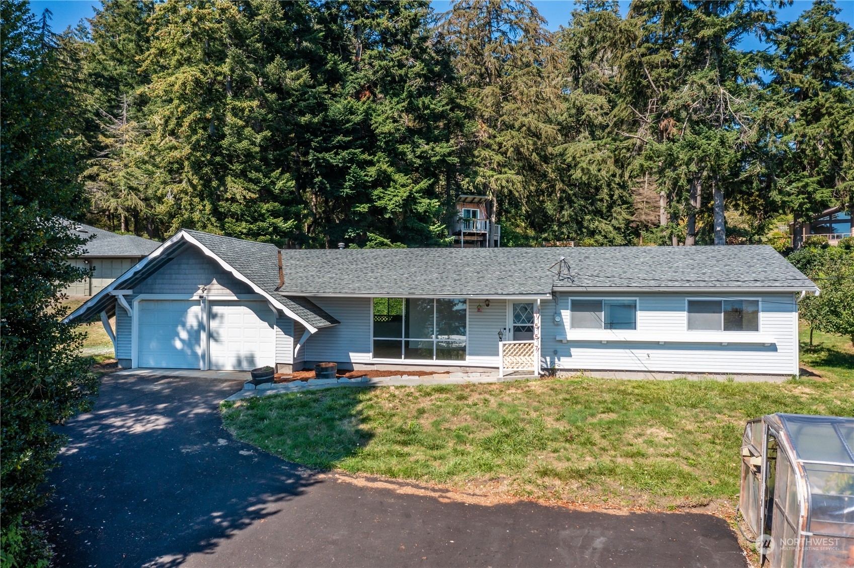 Property Photo:  1557 E Polnell Road  WA 98277 