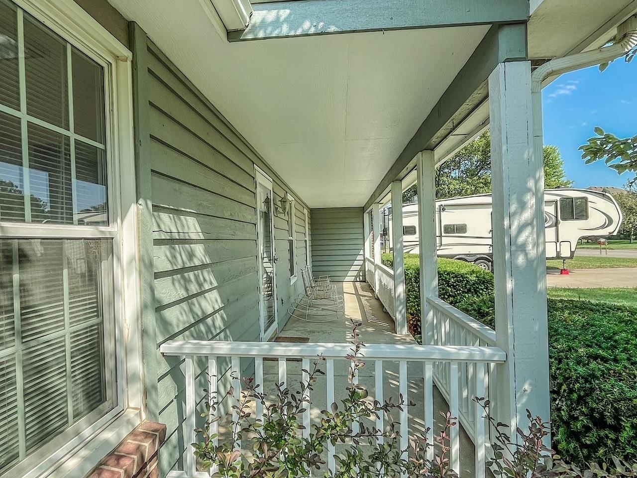 Property Photo:  609 Quail Creek Ave  KS 67114 