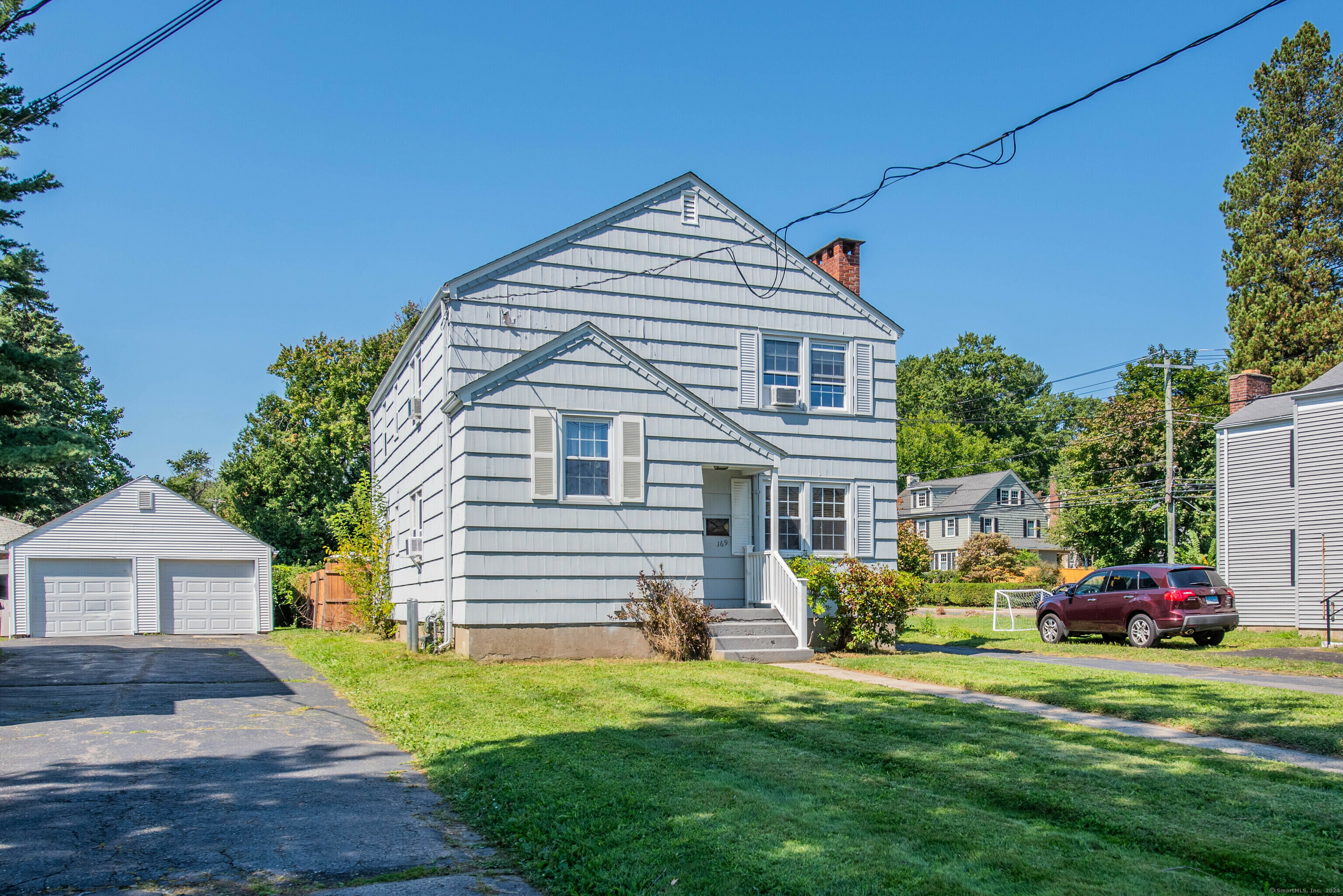 Property Photo:  169 Arnoldale Road  CT 06119 