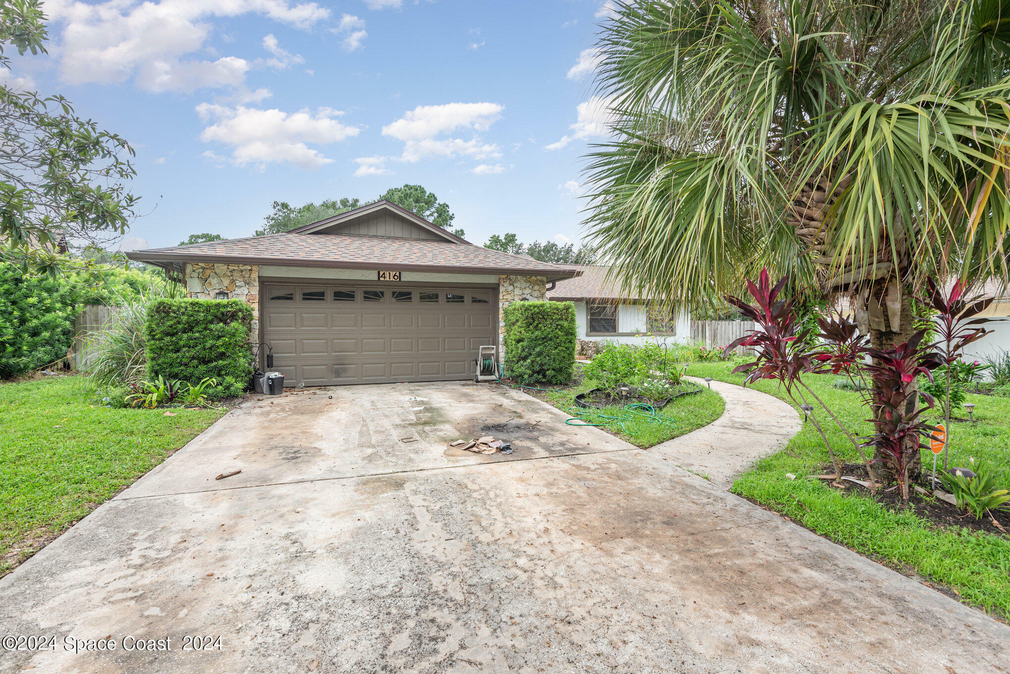 Property Photo:  416 Haverlake Circle  FL 32712 