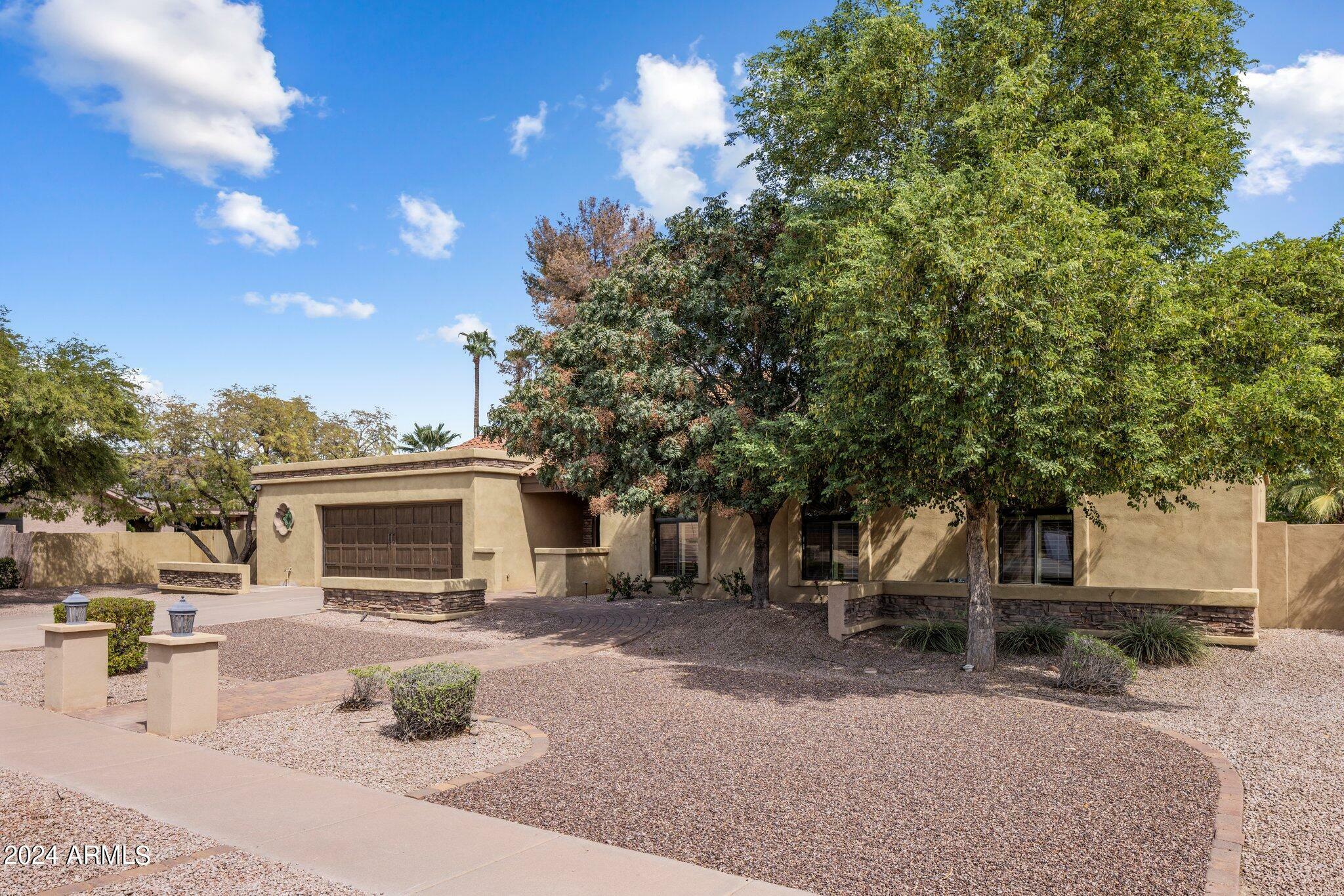 Property Photo:  8833 S Lakeshore Drive  AZ 85284 