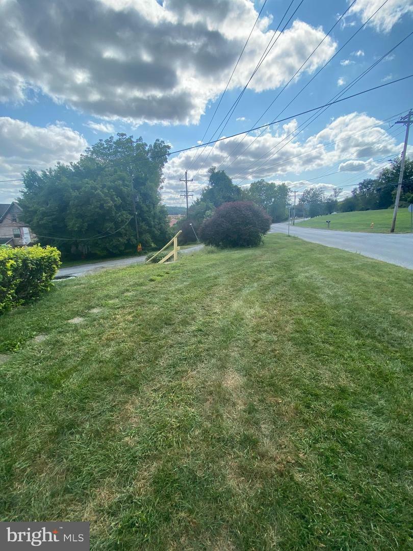 Property Photo:  153 Modena Road  PA 19320 