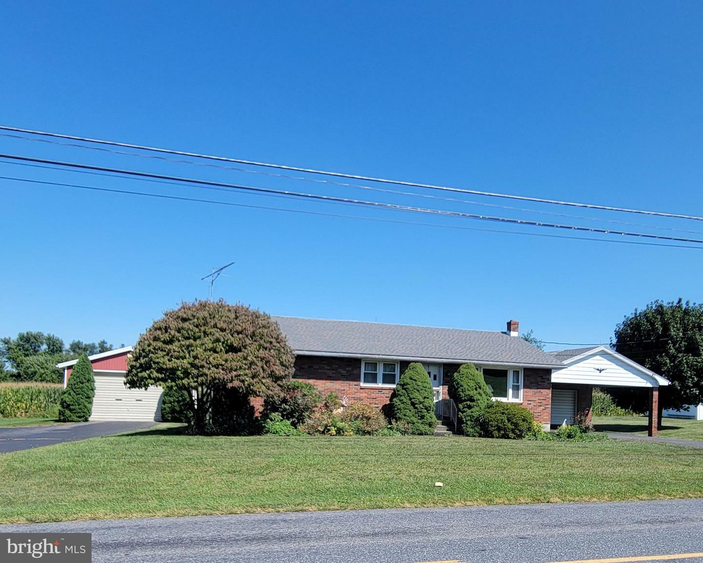 Property Photo:  9341 Longswamp Road  PA 19539 