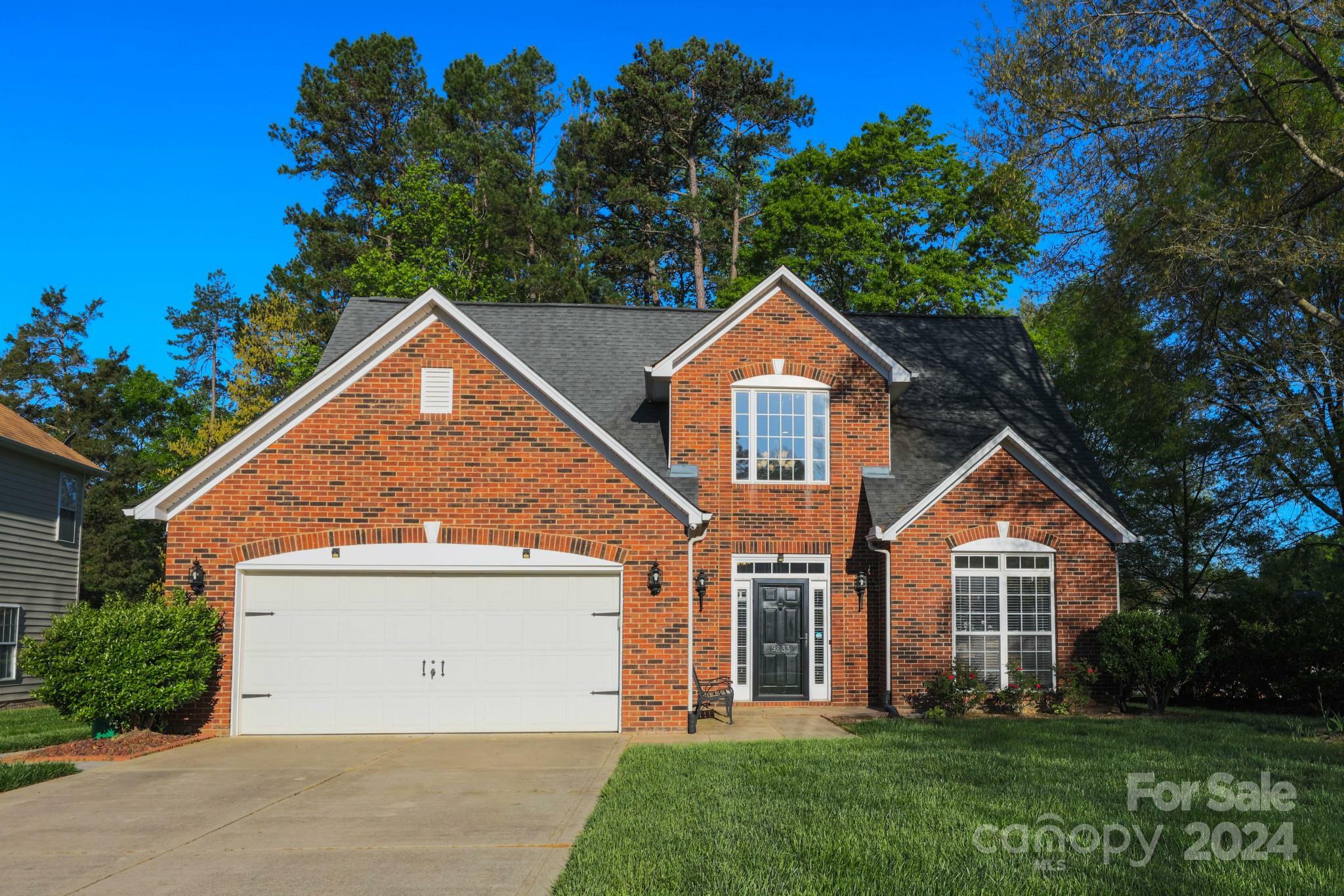 9833 Ashburton Drive  Charlotte NC 28216 photo