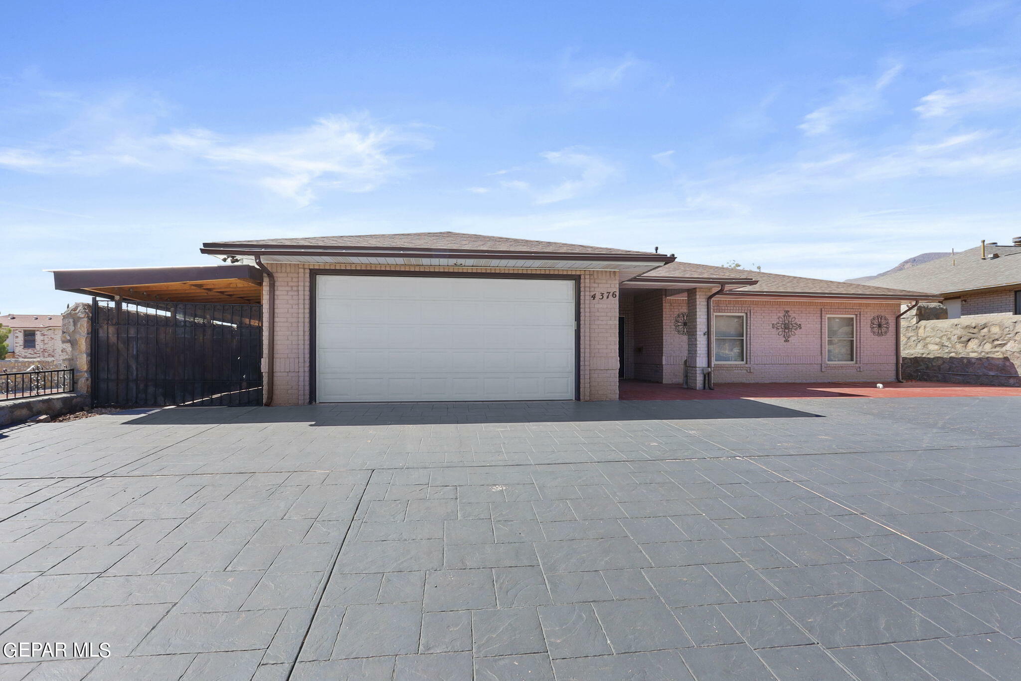 Property Photo:  4376 Loma De Oro Drive  TX 79934 