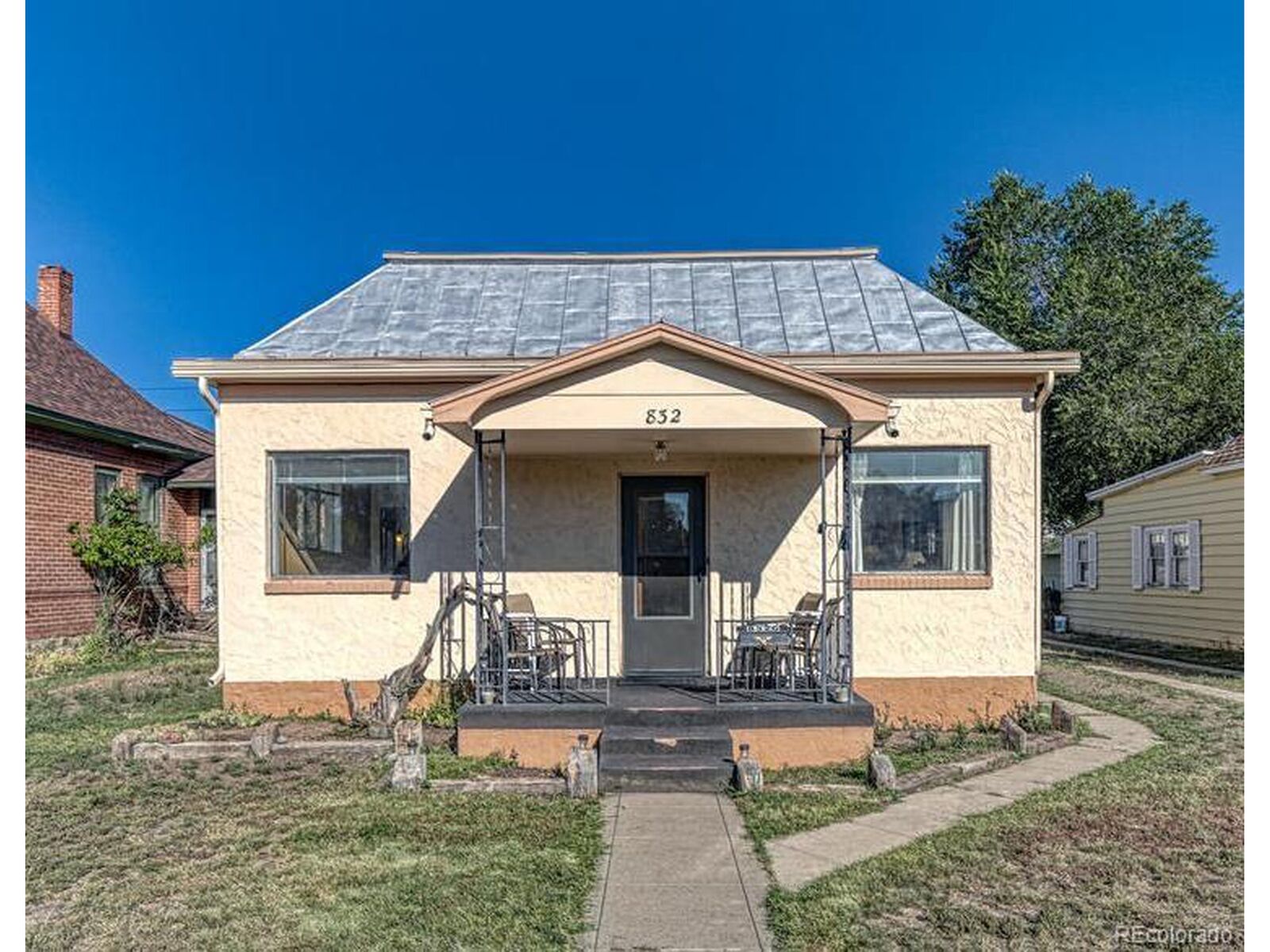 Property Photo:  832 G St  CO 81201 