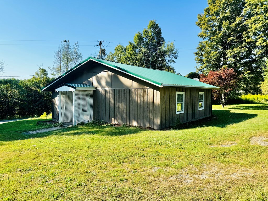 Property Photo:  2487 Noble Rd  PA 18850 