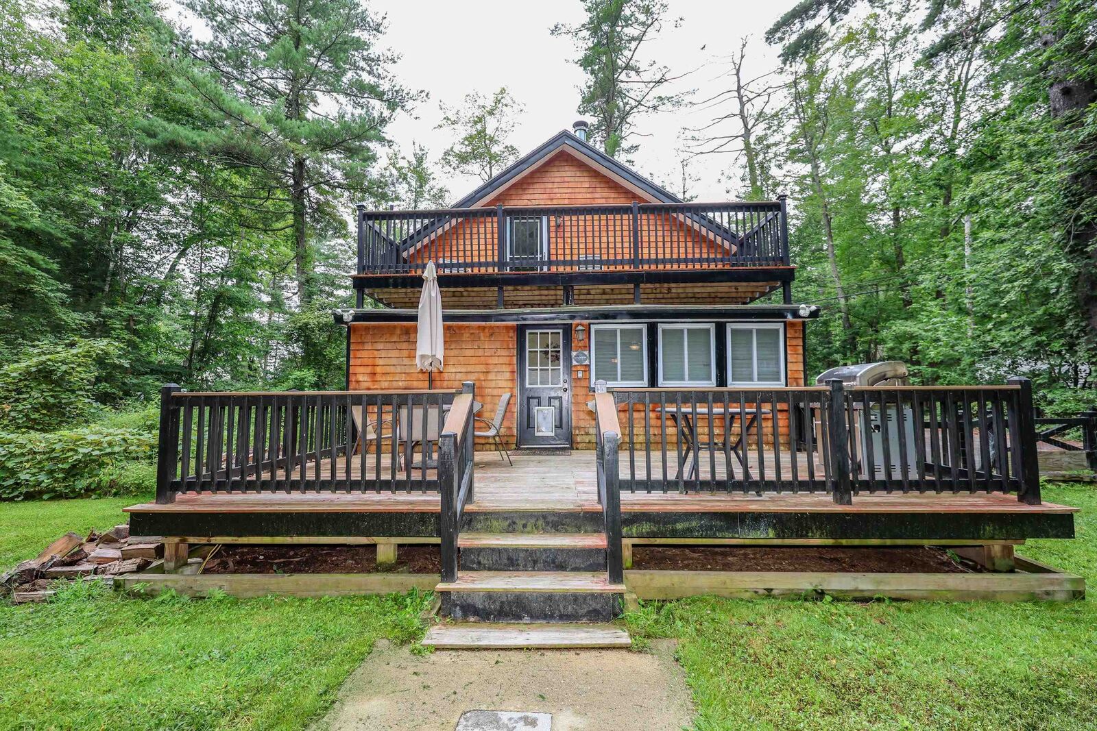 Property Photo: 3 Viau Road NH 03087