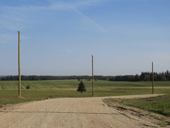 Property Photo: 7 Country Acres AB T0C 2J0