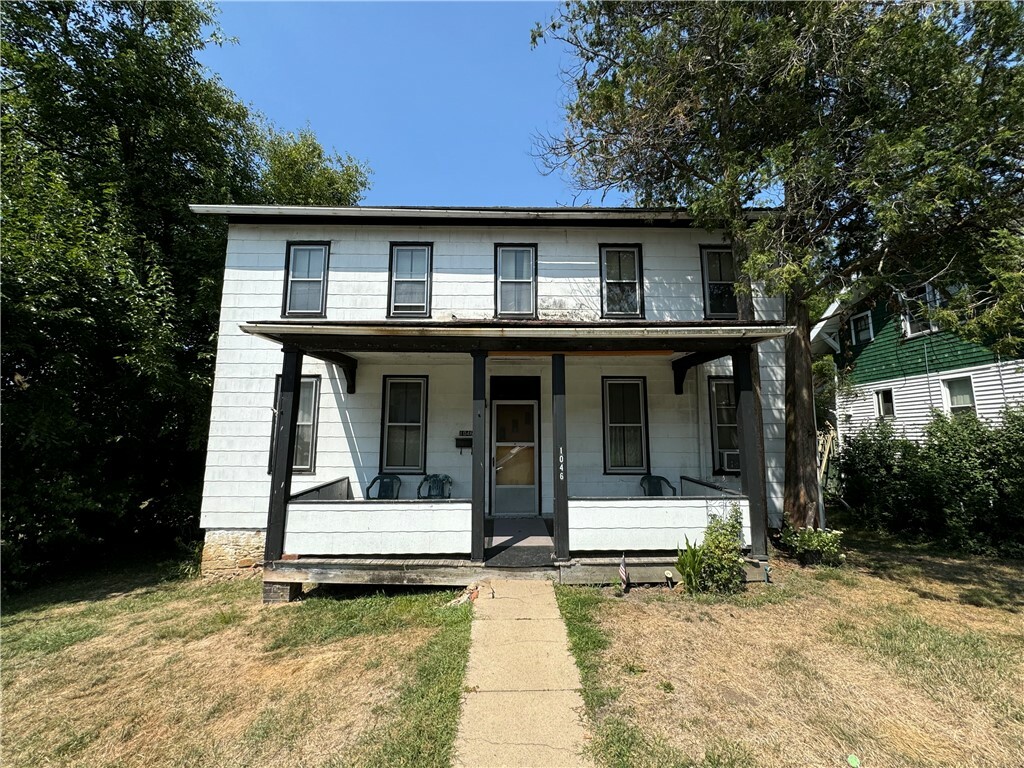 Property Photo:  1046 Highland Avenue  PA 15601 