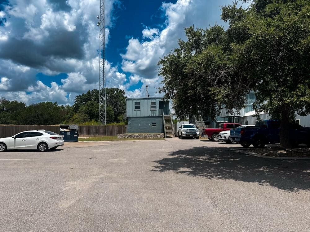 Property Photo:  1050 Fm 970 102  TX 76527 