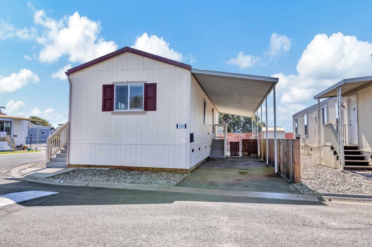 Property Photo:  104 Ivy Lane  CA 94589 