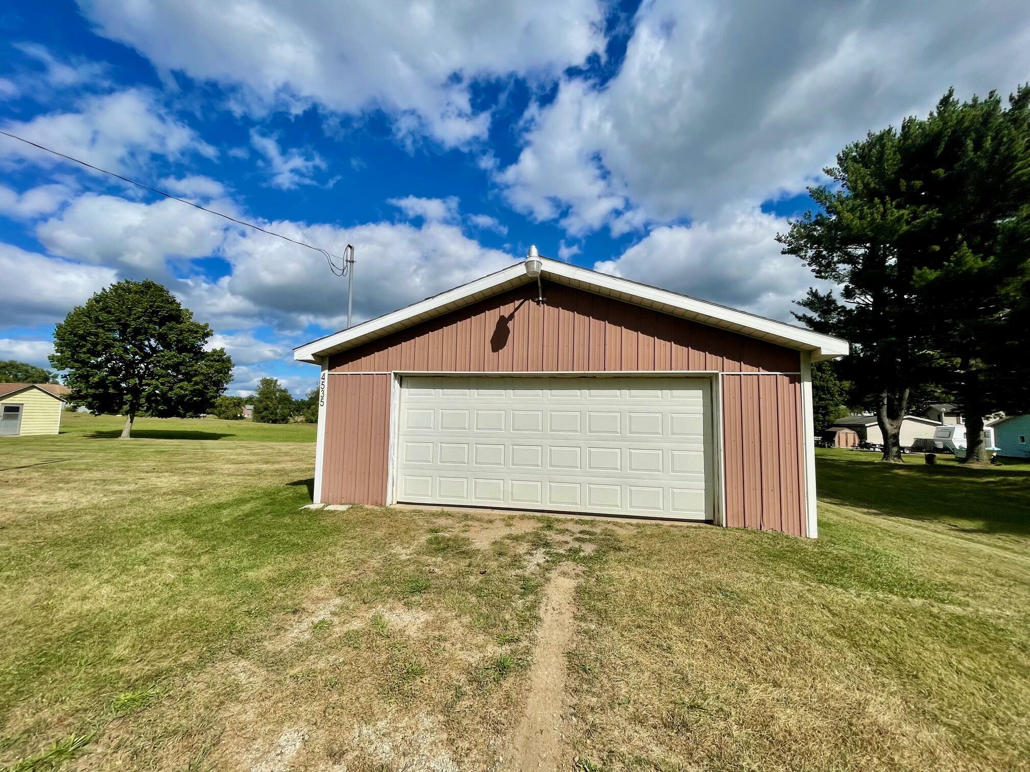 Property Photo:  4535 Ackerson Lk Drive  MI 49201 