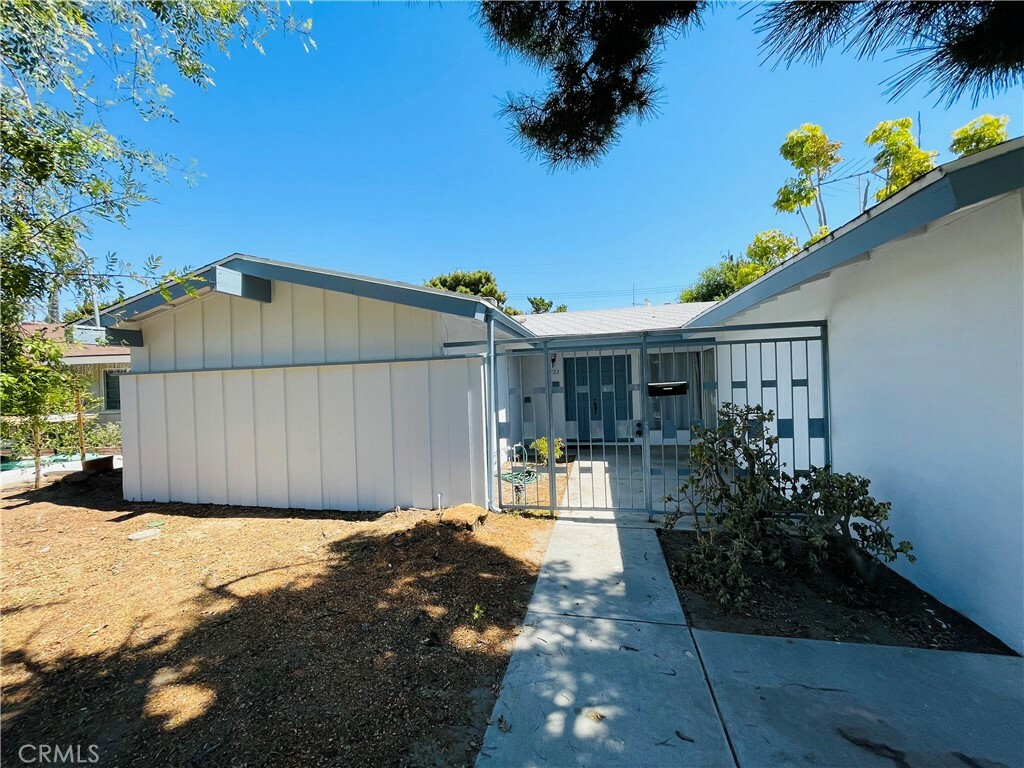 Property Photo:  9722 Geyser Avenue  CA 91324 