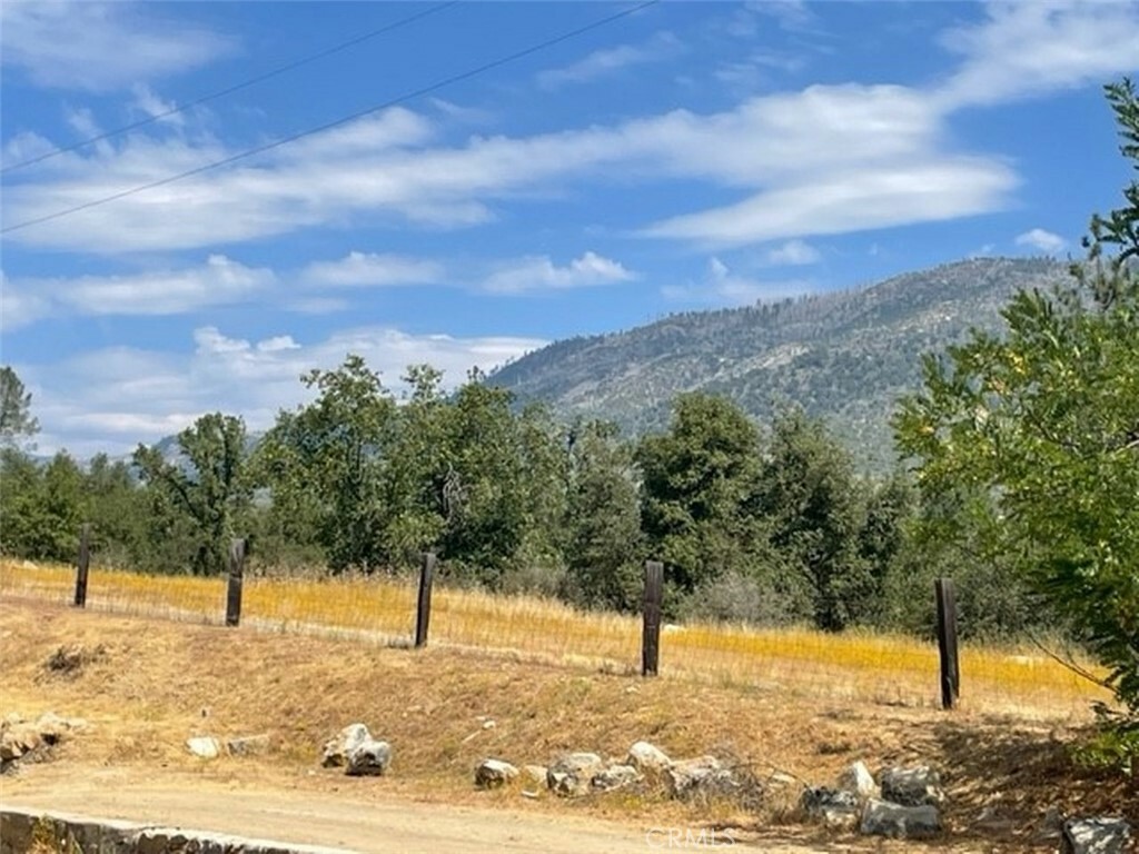 Property Photo:  32858 De Na Lane  CA 93643 