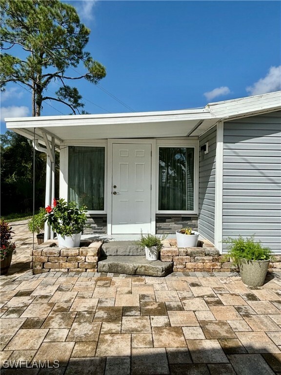 Property Photo:  504 Timber Lane S  FL 33917 