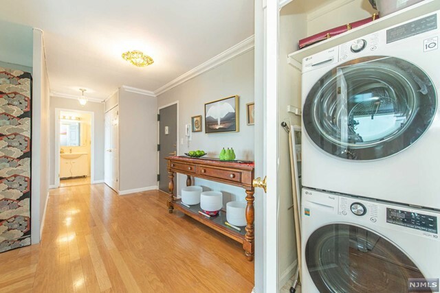 Property Photo:  1 Claridge Drive 725  NJ 07044 