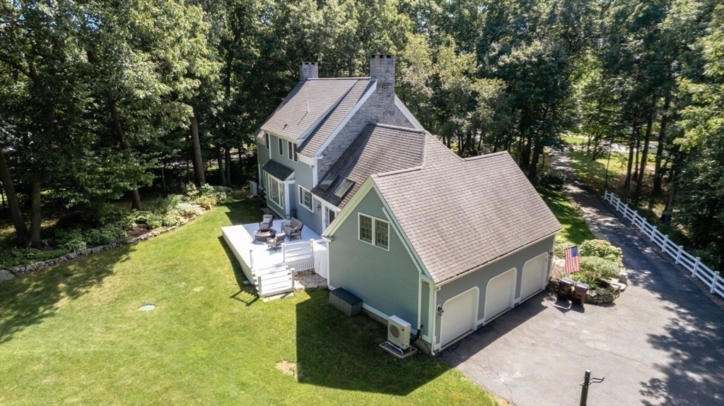 Property Photo:  4 Knobb Hill  MA 01922 