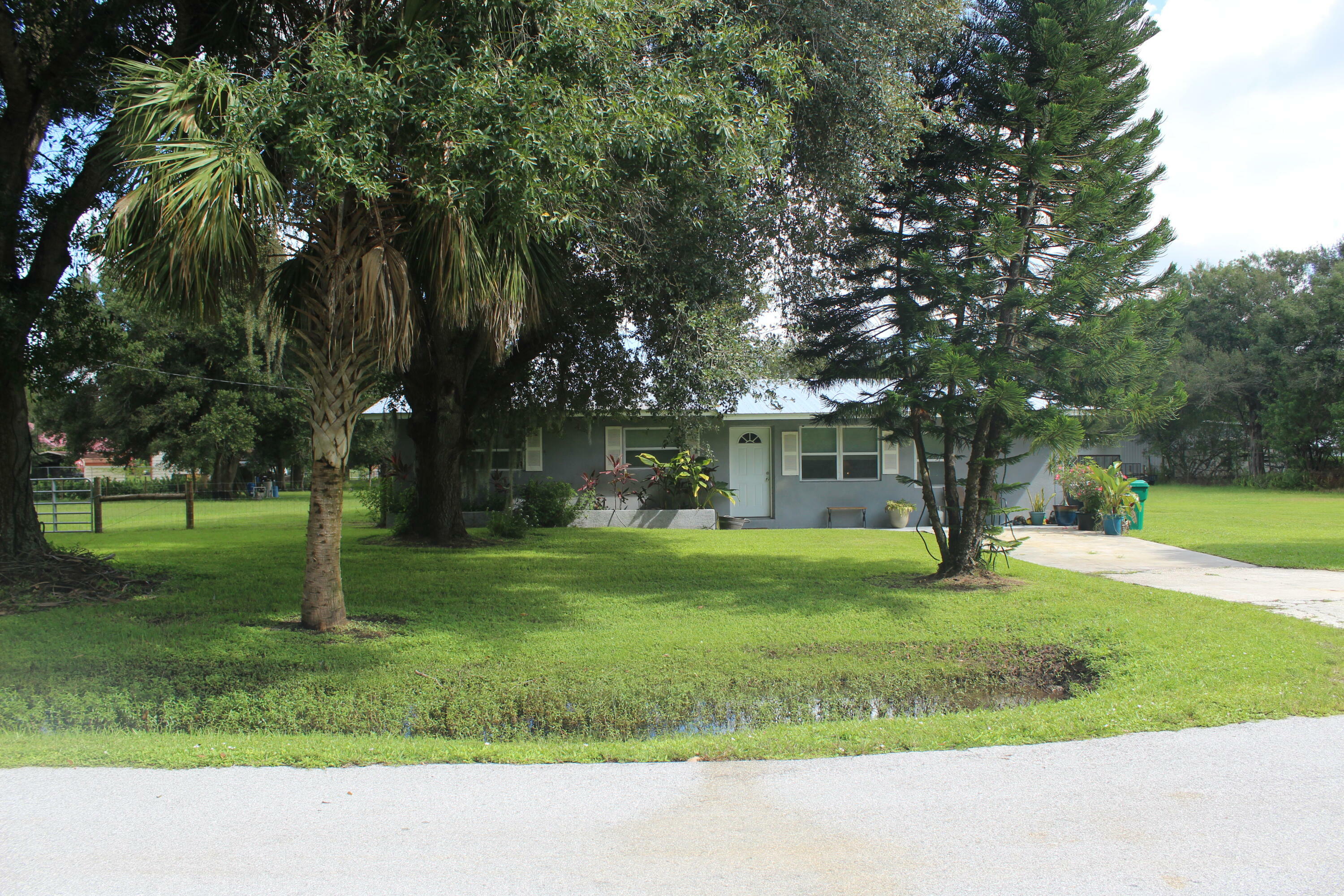 Property Photo:  7683 NW 87th Court  FL 34972 