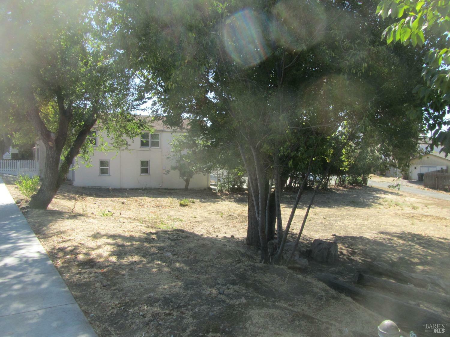 Property Photo:  456 E Military Street  CA 94510 