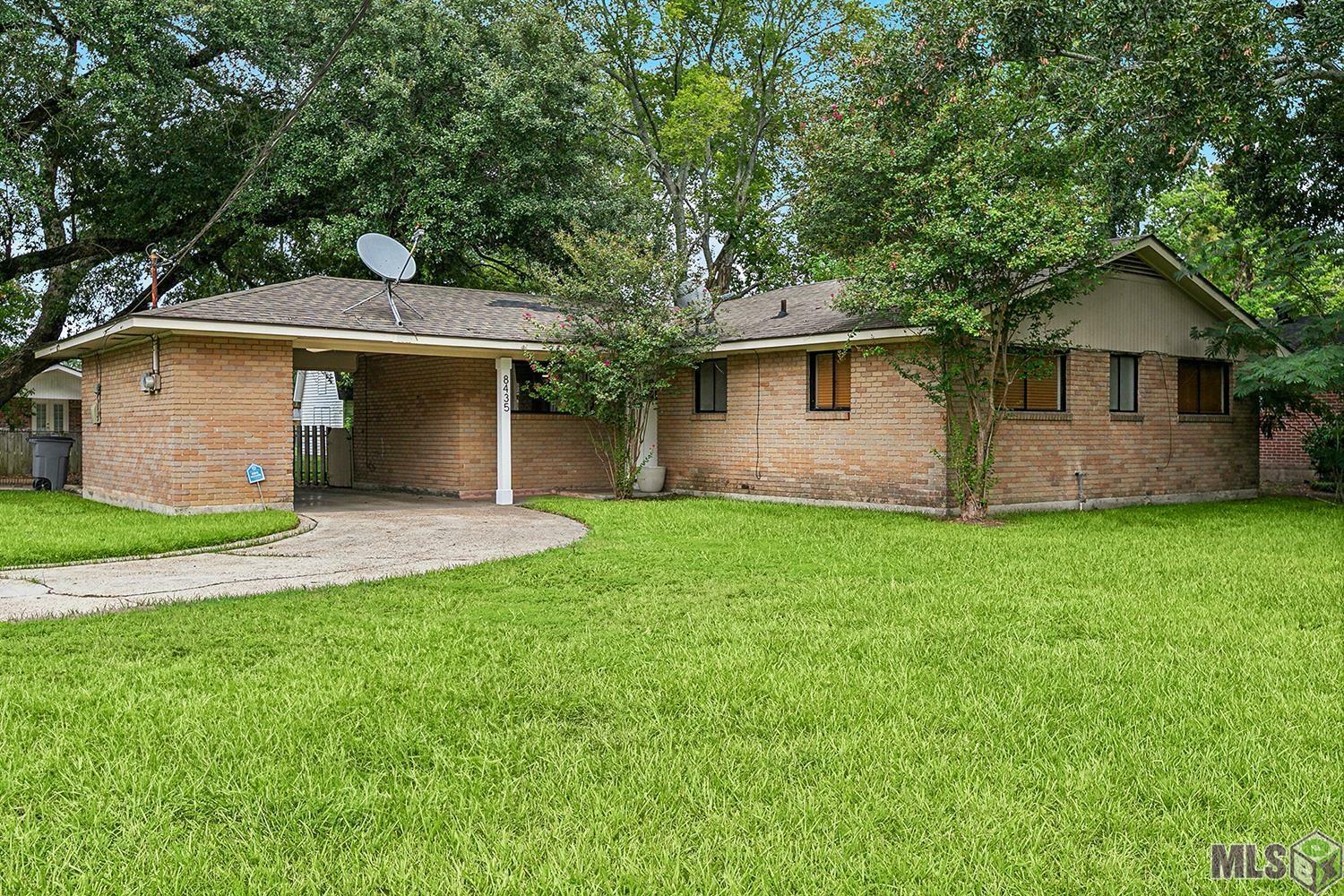 Property Photo:  8435 S Essen Heights Ct  LA 70809 