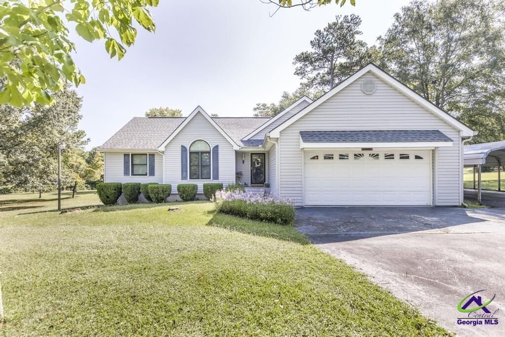 Property Photo: 51 Girl Scout Road GA 31052