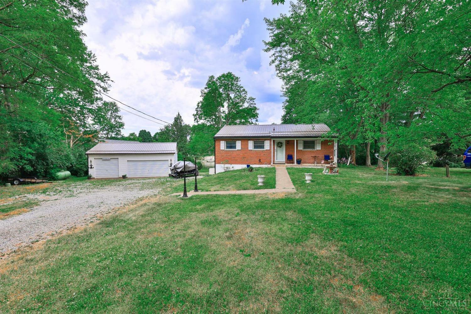 Property Photo:  1118 Stuttgart Drive  OH 45118 