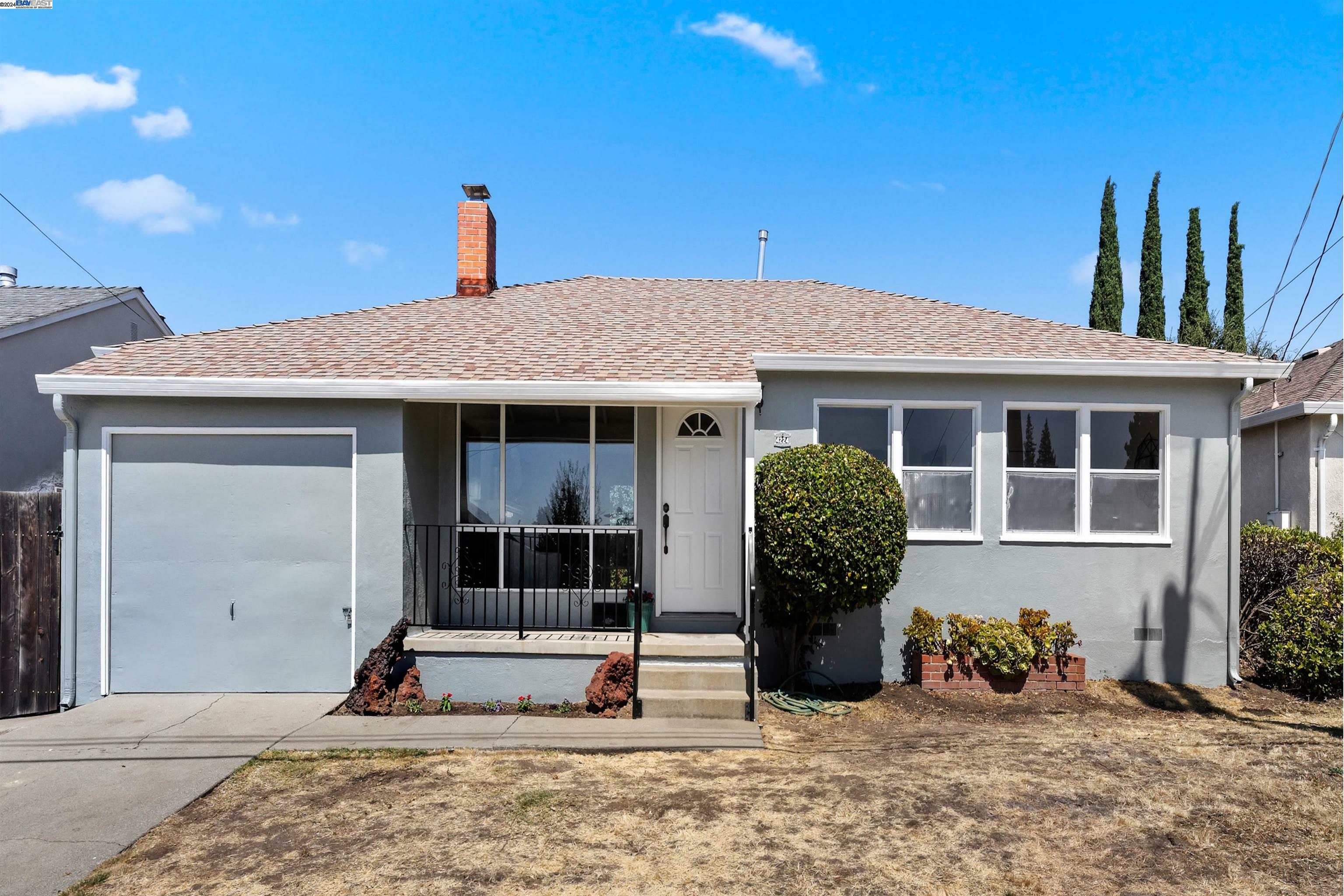 Property Photo:  4224 Mabel Ave  CA 94546 