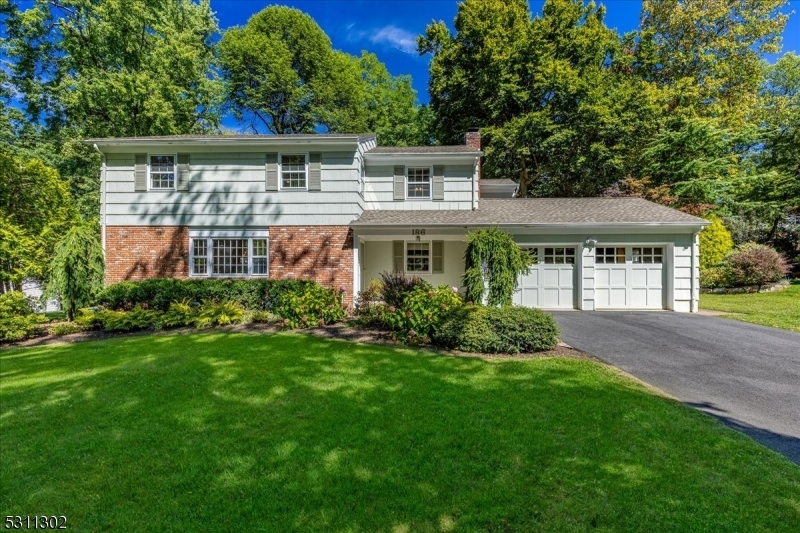 Property Photo:  186 Wentworth Dr  NJ 07922 